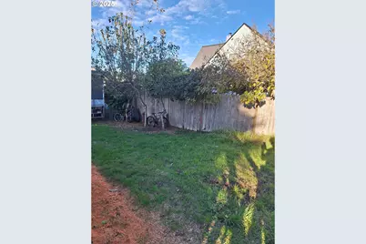 175 S 6th St, Reedsport, OR 97467 - Photo 28