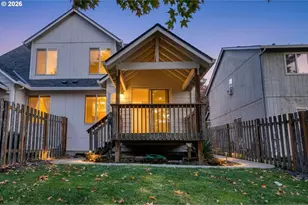 35457 Oakwood Dr, Saint Helens, OR 97051 - Photo 2