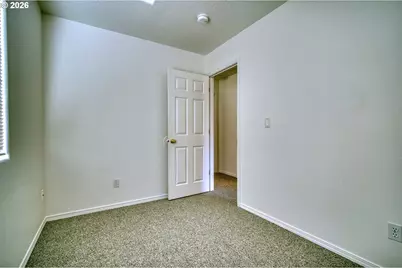 35457 Oakwood Dr, Saint Helens, OR 97051 - Photo 18