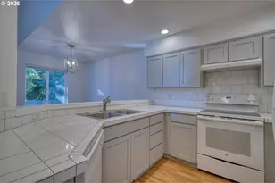 35457 Oakwood Dr, Saint Helens, OR 97051 - Photo 8