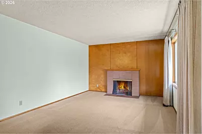 1136 SE 146th Ave, Portland, OR 97233 - Photo 4