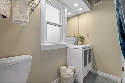 6103 SE Clatsop St, Portland, OR 97206 - Photo 16
