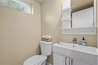 6103 SE Clatsop St, Portland, OR 97206 - Photo 26