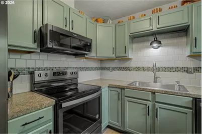 200 SE Evelyn Ave, Gresham, OR 97080 - Photo 16