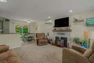 200 SE Evelyn Ave, Gresham, OR 97080 - Photo 6
