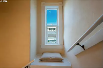 110 W 8th St, The Dalles, OR 97058 - Photo 20