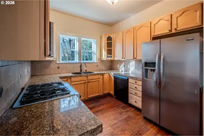 110 W 8th St, The Dalles, OR 97058 - Photo 12