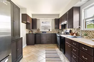 3215 NE 63rd Ave, Portland, OR 97213 - Photo 12