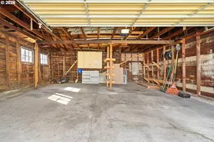 3215 NE 63rd Ave, Portland, OR 97213 - Photo 38