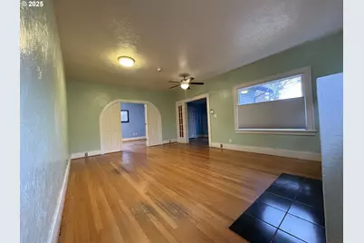 960/970 W 7th Ave, Eugene, OR 97402 - Photo 4