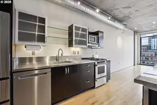 1410 NW Kearney St, Portland, OR 97209 - Photo 14