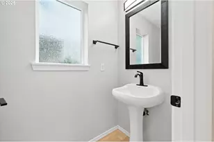 1143 SE Bianca St, Hillsboro, OR 97123 - Photo 18