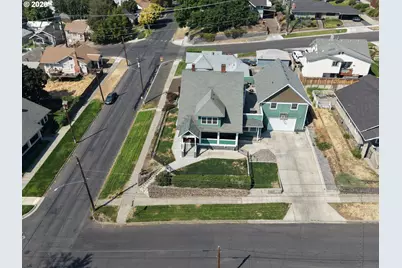301 NW 9th St, Pendleton, OR 97801 - Photo 2