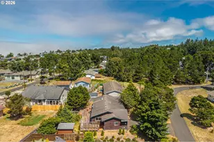 1906 NW Morse Way, Waldport, OR 97394 - Photo 36