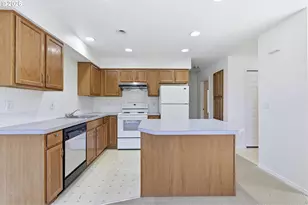 2712 SE Lakewood Dr, Milwaukie, OR 97222 - Photo 26