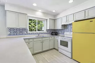 2712 SE Lakewood Dr, Milwaukie, OR 97222 - Photo 8