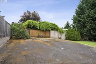 6922 SE Renada St, Milwaukie, OR 97267 - Photo 22