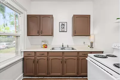 561 577 Madison St, Eugene, OR 97402 - Photo 12