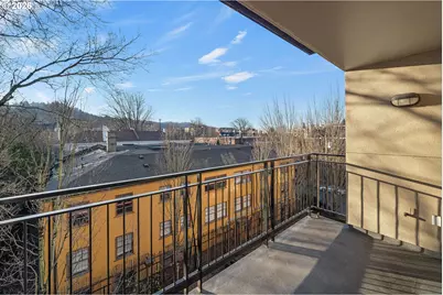 1930 NW Irving St NW #401, Portland, OR 97209 - Photo 10