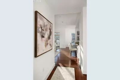 1930 NW Irving St NW #401, Portland, OR 97209 - Photo 4