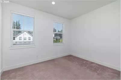 2751 Dahlia Dr, West Linn, OR 97068 - Photo 32