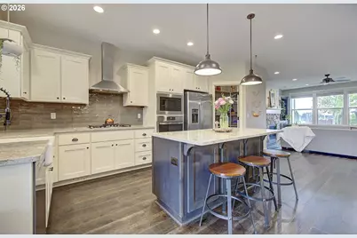 2307 E 6th St, La Center, WA 98629 - Photo 14