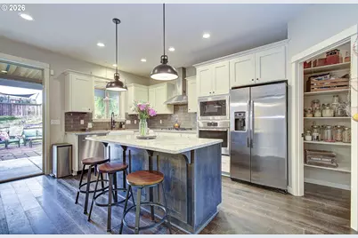 2307 E 6th St, La Center, WA 98629 - Photo 12