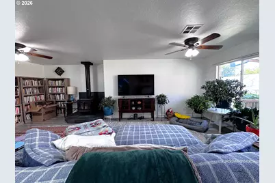 97935 Holly Ln, Brookings, OR 97415 - Photo 18