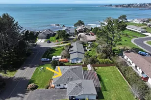 97935 Holly Ln, Brookings, OR 97415 - Photo 2