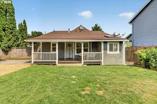 2006 NE Liberty St, Portland, OR 97211 - Photo 46