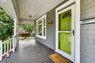 2006 NE Liberty St, Portland, OR 97211 - Photo 6