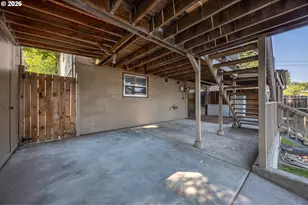 417 E 13th St, The Dalles, OR 97058 - Photo 8
