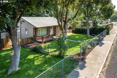 417 E 13th St, The Dalles, OR 97058 - Photo 12
