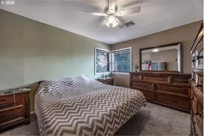 417 E 13th St, The Dalles, OR 97058 - Photo 44