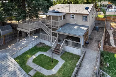 417 E 13th St, The Dalles, OR 97058 - Photo 4