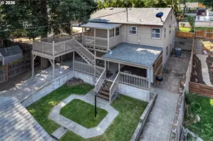 417 E 13th St, The Dalles, OR 97058 - Photo 4