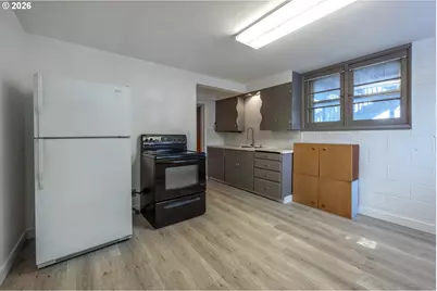 417 E 13th St, The Dalles, OR 97058 - Photo 34
