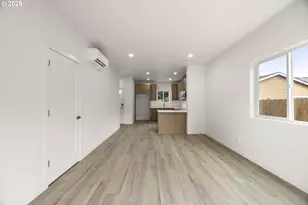 5868 N Missouri Ave, Portland, OR 97217 - Photo 8