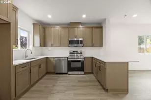 5868 N Missouri Ave, Portland, OR 97217 - Photo 6