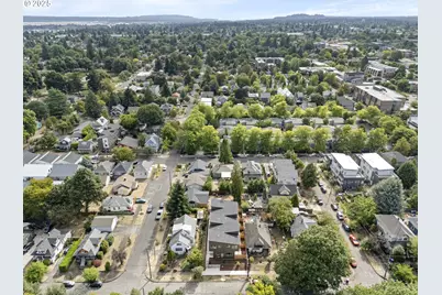 5868 N Missouri Ave #5, Portland, OR 97217 - Photo 4