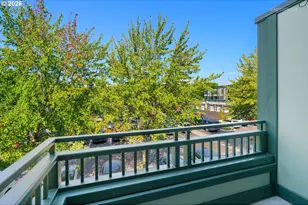 1371 NE Orenco Station Pkwy, Hillsboro, OR 97124 - Photo 14