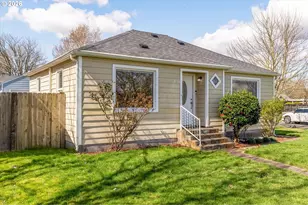 835 20th Ave, Longview, WA 98632 - Photo 2