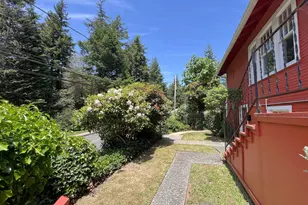 560 N 10th St, Coos Bay, OR 97420 - Photo 28