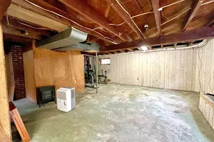 560 N 10th St, Coos Bay, OR 97420 - Photo 38