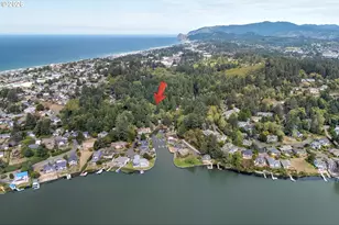 2086 NE Arrowhead Wy, Lincoln City, OR 97367 - Photo 4