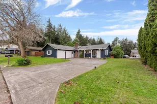 885 Oakway Dr, Coos Bay, OR 97420 - Photo 4