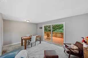 885 Oakway Dr, Coos Bay, OR 97420 - Photo 8