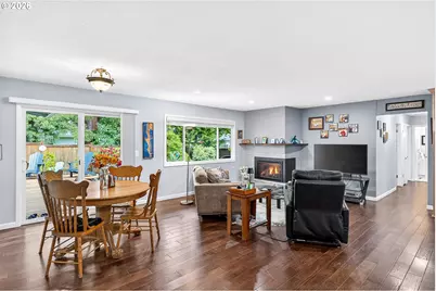 6825 SW Rollingwood Dr, Beaverton, OR 97008 - Photo 12