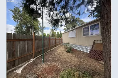 4531 Franklin Blvd #5, Eugene, OR 97403 - Photo 4