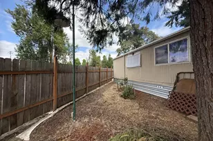 4531 Franklin Blvd, Eugene, OR 97403 - Photo 4